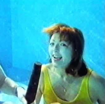 WDR Sendung eff-eff 1988, Unterwasserinterview über Aquatraining mit Margot Zeitvogel-Schönthier